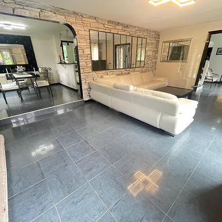 Superbe Maison 公寓 *